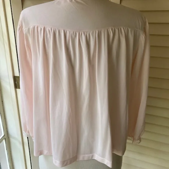 1960's Lorraine Bed Jacket - Picture 5 of 10